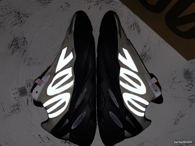 Bone FY3729 MNVN 700 Yeezy Adidas Boost 0716